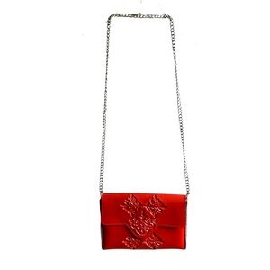 Medusa Red Patent Chain Strap Shoulder Bag Clutch Embossed Flap Top Going Out